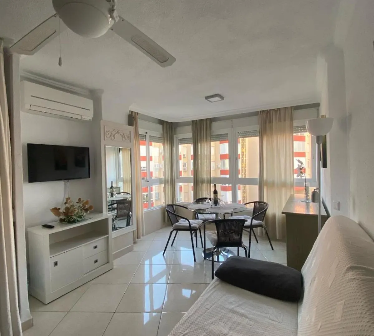 Apartamento Frente Al Mar contacts
